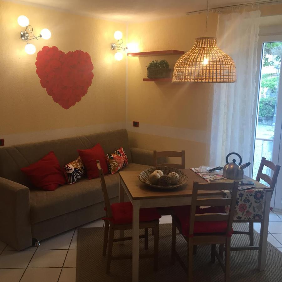 Petit Bijou Apartamento Varenna Exterior foto